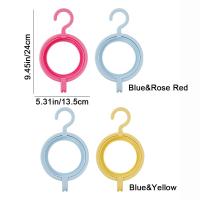 Estante para gorra de béisbol de plástico, colgador de almacenamiento de sombrero con forma redonda de Color brillante, soporte de exhibición de sombrero plegable montado en la pared para el hogar, 4 Uds. - details 0