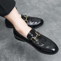Zapatos de vestir negros para hombre, conducción plana cómoda, oficina de negocios, hebilla de metal, zapatos casuales de cuero con patrón de cocodrilo - details 8