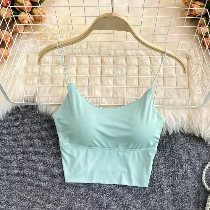 Tops cortos sexis para mujer, sujetador deportivo de seda helada para verano, chaleco con tirantes finos, Top para mujer, sujetador incorporado, camisola sin mangas con hombros descubiertos - 1