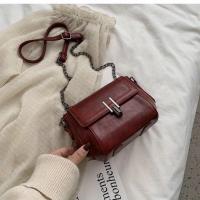 Bolso cruzado vintage para mujer Pequeño cuadrado con cierre de cremallera, correa ajustable, lining de poliéster Perfecto para uso diario, en café marrón, vino rojo, negro - details 10