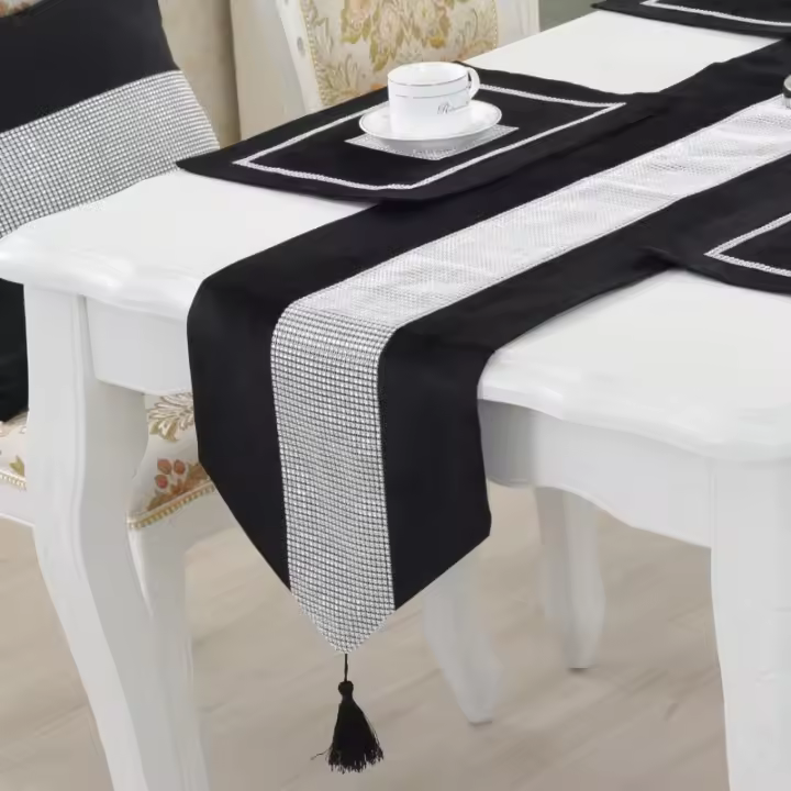 Corredor de Mesa de Terciopelo Plateado Moderno ANUMEI Cubierta de Mesa Gris Negro Decorativo Material Poliéster Hecho en China - 1