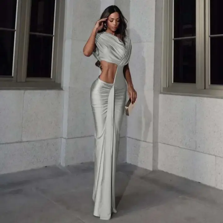 Vestido Largo y Elegante con Cintura de Moda Callejera Manga Corta, Cuello Diagonal Ruched, Sin Cintura, Abrigos de Hueco para Mujeres - 1