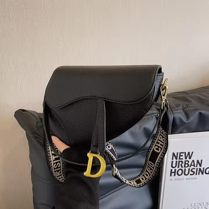 Bolsa de silla de montar para axilas, nuevo diseño de nicho, bandolera informal de hombro 24*20*6cm, bolsa pequeña de banda ancha a la moda - 1