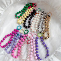 Pulsera coreana con cuentas de corazón de amor para mujer, pulsera colorida y dulce para teléfono, accesorios para iPhone, cordón colgante con cadena antipérdida - details 1