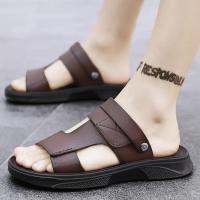 2025 nuevas sandalias de piel de vaca de primera capa zapatos de playa de cuero transpirable para hombres casual suela suave de mediana edad y ancianos papá zapatos de los hombres. - details 17