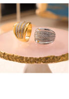 El Nuevo Anillo Geométrico de ZIRCON brilliant está ajustado para Regalos de joyería de lujo de moda para Mujeres. - details 9