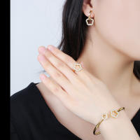 2024 Flower Jewelry Bangle Shiny Zirconia Hollow Five Leaf Flower Opening Bangle Simple for Woman Girl Party Jewelry Gift Clover - details 4