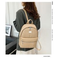 Mochila de Cuero Suave Versátil Retro Nueva Edición Coreana 2024 Bolso de Viaje de Moda Prism para Mujeres - details 11