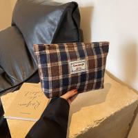 Bolsa de maquillaje portátil modelo nuevo 2025 - Gran capacidad - Adecuada para salidas y viajes de estudiantes - Bolsa de almacenamiento para baño y cosméticos - details 6