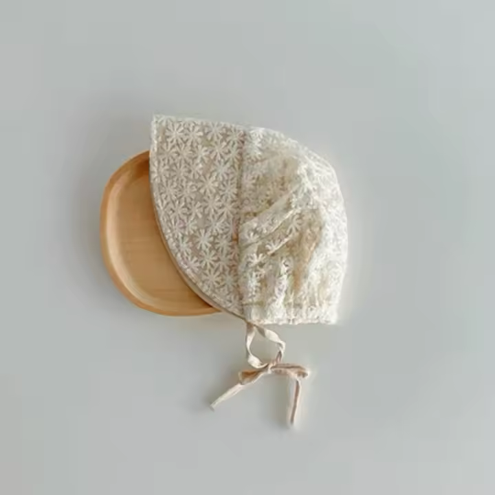 Sombrero de encaje blanco Ins para bebé, sombrero de encaje infantil bordado de princesa, sombrero de sol transpirable con flores para niña, accesorios de fotografía - 1