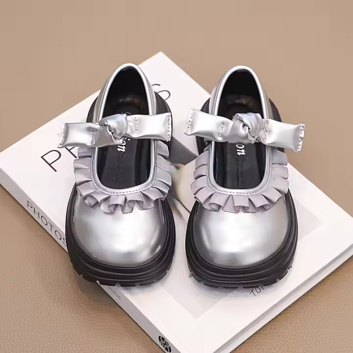 Zapatos de cuero de princesa combinados con volantes para niña, vestido plisado con lazo, fiesta de boda, suela gruesa, chic, otoño, 2024 - 1