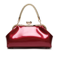 Bolso de boda para mujer de cuero patentado de moda 2025 para cena nupcial con bandolera. - details 3