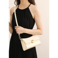 Clásico bolso de las mujeres 2025 nueva caja simple pequeña bolsa cuadrada hombro bolsa de mensajero premium - details 10
