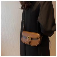 Bolso bandolera elegante de inspiración francesa para mujer: negro elegante, cierre de hebilla, forro de poliéster, accesorio de moda para hombro y axila, lindo bolso de hombro - details 5