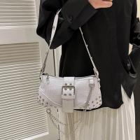 Bolso gótico de mujer retro con correa de cuero con cremallera, casual - details 4