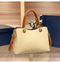 Bolso de mujer nuevo, bolso de mensajero de alta gama, bolso de lujo ligero para llevar bajo el brazo. - details 5