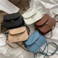 Bolso cruzado de cuero PU para mujer, cartera pequeña de diseñador, semicircular, estilo Retro, a la moda - details 23