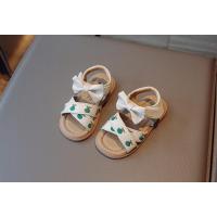 Sandalias para niños y niñas 2025 nuevos zapatos de princesa de moda suela suave zapatos de playa para niños medianos y pequeños zapatos de verano para niños bordados - details 10