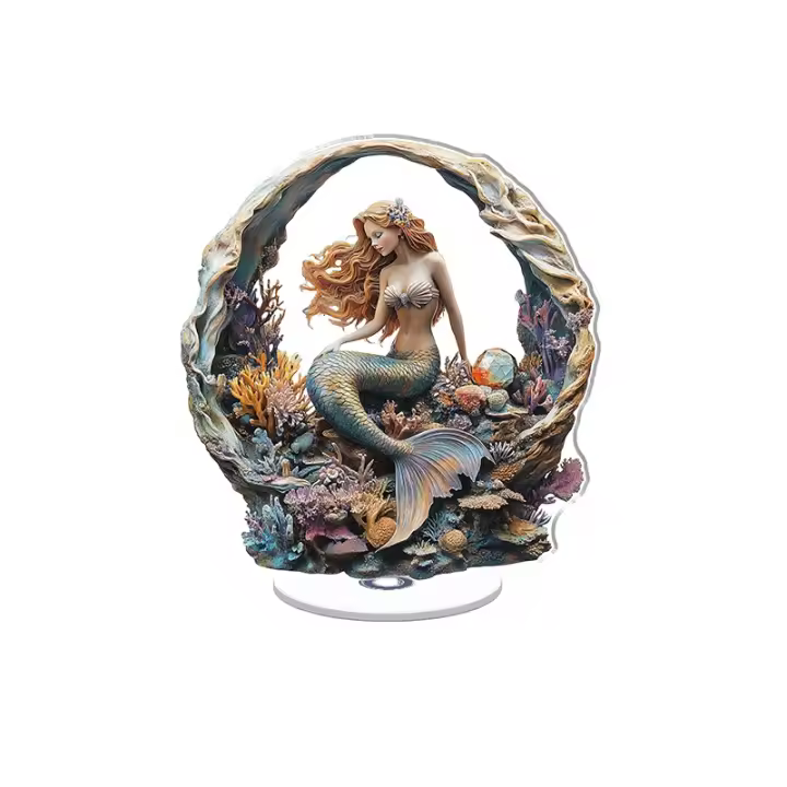 La exhibición acrílica giratoria presenta una sirena en un arrecife de coral, su mano sobre una gema brillante, contraído sobre un fondo blanco impecable. - 1