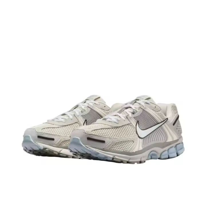 【Leten】 Zoom Vomero 5 Mujeres y hombres Beige Gris Cómodo Amortiguación Transpirable Retro Resistente al desgaste Zapatos para correr FZ3653-104 Pegatinas de pared - 1