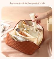Bolso De Maquillaje Para Mujer Grande Capacidad Lujo Estilo Multifuncional Viaje Cosmético Bolsa De Algodón PU Con Patrón Cuadriculado Cierre De Cremallera - details 3
