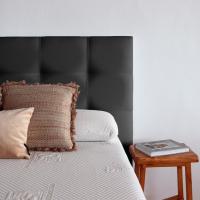 Cabecero tapizado acolchado para dormitorio, modelo Tablet largo en tela antimanchas gris antracita y medidas 151 x 125 cm para camas de 135 o 150 cm. - details 49
