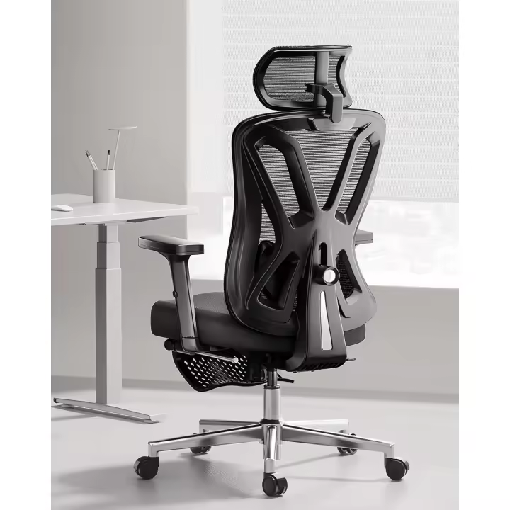 P5 Silla de Oficina ergonómica con Soporte Lumbar Ajustable, cojín elástico Transpirable, reposabrazos Ajustables y reposacabezas, Reposapiés Integrado, Negro - 1
