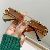 Gafas de Sol Retro Estilo Punk para Hombres y Mujeres Moda Ciclista sin Pendientes - details 10