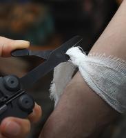 1 multiherramienta GHK 22 en 1 con cuchillo plegable, alicates, cortador de cables, tijeras, sierra, clip para cinturón, alicates, llave hexagonal múltiple - Acero inoxidable - Para hombres - Ideal para trabajo, EDC, camping, mochilero, supervivencia - Gr - details 21