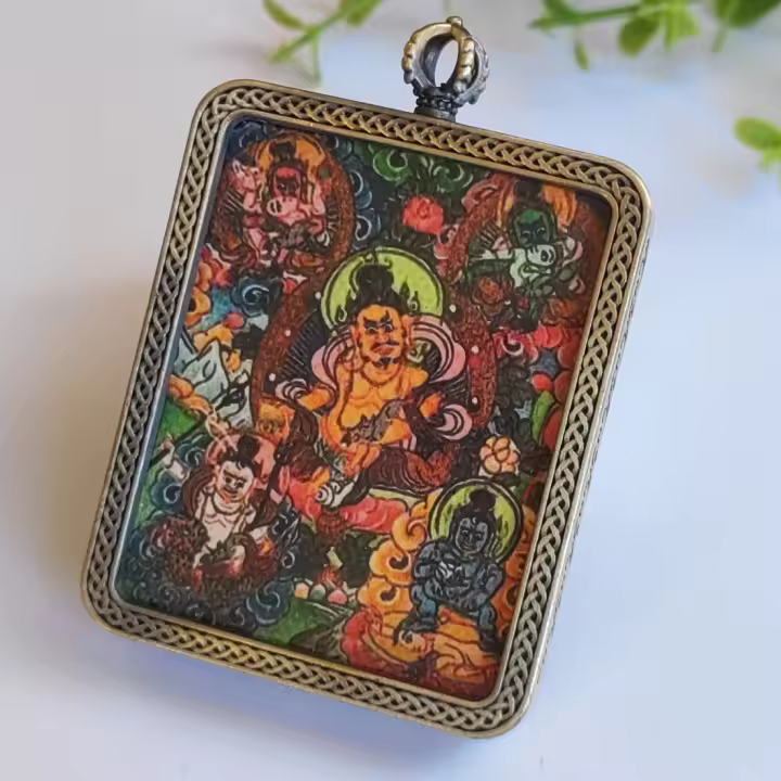 2025 Five Road pequeña decoración portátil para coche Tangka tibetano con cuerda colgante caja Gawu - 1