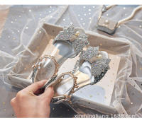 Los nuevos zapatos de princesa de cristal con tacón alto para niños muestran el espectáculo de las sandalias del anfitrión del escenario. - details 10