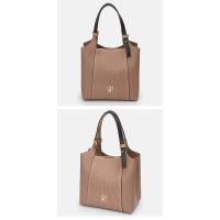 CH Bolso de mano Sensación premium Versátil Bandolera para mujer Diseño de estampado de letras de moda de alta calidad Bolso de hombro Mochila grande de lujo de alta gama - details 6