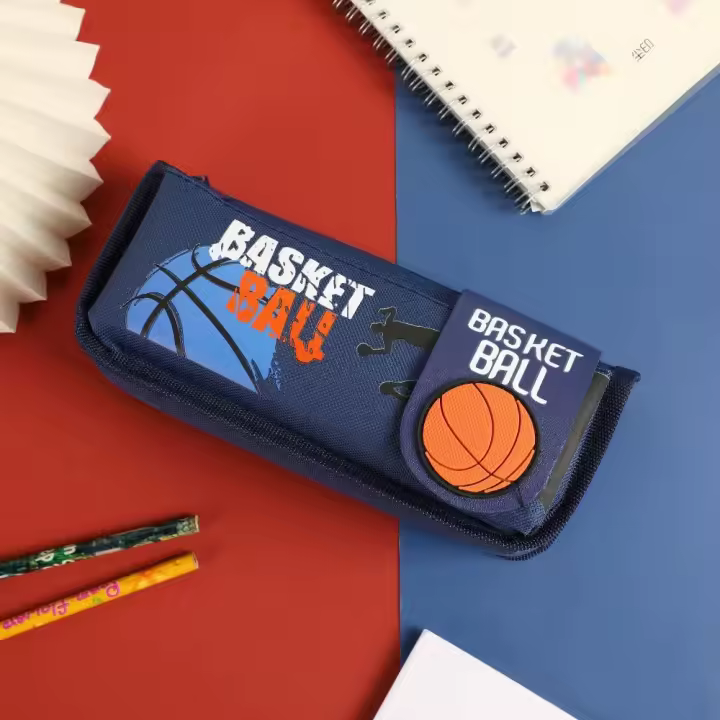 Estuche de lona para lápices de baloncesto, almacenamiento de gran capacidad con tapa, doble bolígrafo, multifunción, caja de papelería de baloncesto con dibujos animados - 1