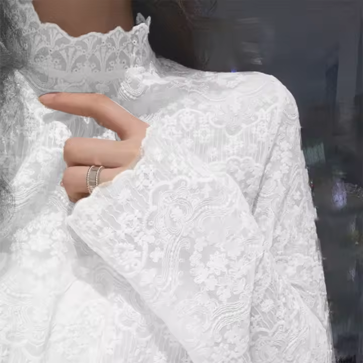 Top de malla de encaje con flores, camisas transparentes para la playa, Top transparente de manga larga, blusa de estilo coreano, jersey de cuello medio alto para mujer - 1