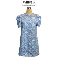 Vestido de verano nuevo para mujer con mangas abullonadas, textura jacquard y cuello redondo. - details 16