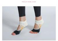 Calcetines de yoga de cinco dedos para mujer, calcetines de Pilates con punta abierta y tobillo bajo, antideslizantes, de silicona, con puntos - details 8