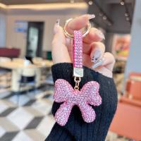LLavero de lazo de diamante con diamantes de imitación para mujer, colgante con lazo de cristal coreano, creativo, con lazo de diamantes de imitación - details 14