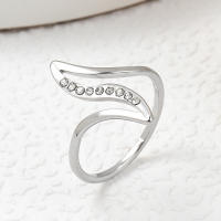Adorno de acero inoxidable micro diamante incrustado anillo de acero de titanio simple anillo de pareja alien - details 1