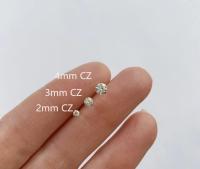 Pendientes de cartílago de acero hipoalergénico para hombre y mujer, aretes pequeños de circonita cúbica con parte posterior plana, Piercing de hélice, regalo de joyería - details 2