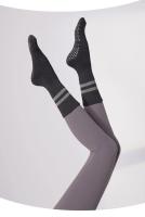 Calcetines de yoga de algodón tipo toalla con rayas de punto de silicona antideslizantes para mujer, cálidos, para pilates, con agarre, tipo tripulación. - details 23