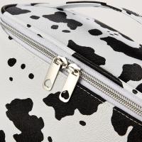 Bonita bolsa de maquillaje, pequeña bolsa de cosméticos para mujer, bolsa de aseo mediana, bolsa organizadora impermeable de PU (estampado de vaca) - details 3