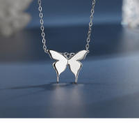 Collar de mariposa de plata esterlina 925, nicho ligero de lujo para mujer, diseño de gama alta, temperamento de viento frío simple, cadena de clavícula, cadena de cuello - details 3