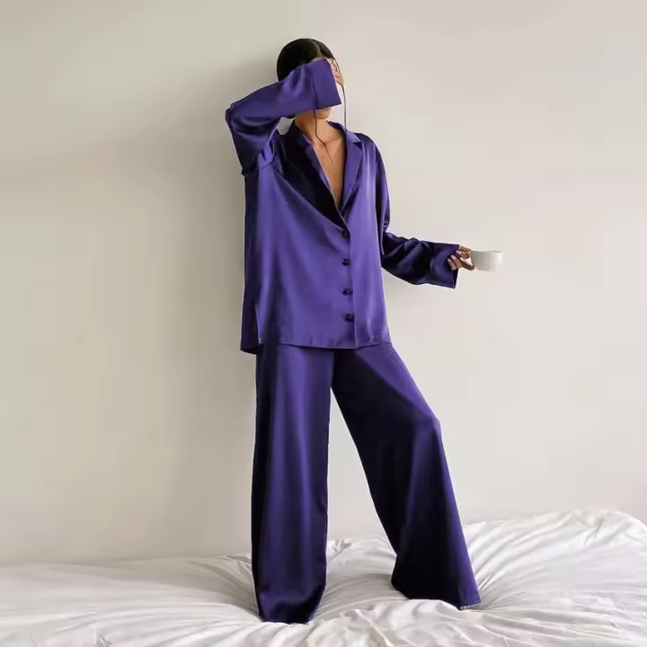 Conjunto de pijama sexy para mujer Bo Cut, tres pantalones informales sueltos de manga larga, top cómodo para el hogar de seda satinada suave, 2 piezas - 1