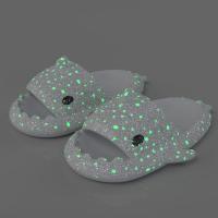 Zapatillas de tiburón con luz nocturna de calabaza de Halloween para mujer, sandalias luminosas, toboganes creativos antideslizantes para el hogar para pareja, Chanclas de exterior para hombres - details 21