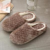 Zapatillas de casa cálidas de felpa con suelo plano para mujer en otoño-invierno - details 19