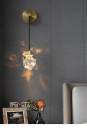 Lámpara LED de pared de cristal de un solo cabezal, sala de estar moderna, pared de fondo de TV, lámpara de mesita de noche, decoración creativa, todo de cobre - details 0