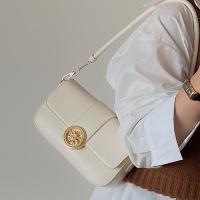 Elegante Bolso de Hombro de PU Beige con Borlas Diseño Inspirado de Bolso Cruzado de Diseñador - details 1