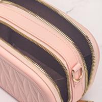 Neceser de viaje moderno de piel sintética, bolso bandolera cuadrado portátil, diseño acolchado con correa, organizador de artículos de tocador impermeable - details 17