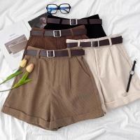 Pantalones cortos de pana vintage para mujer, pantalones acampanados adelgazantes de cintura alta, diseño pequeño, pantalones de bota de moda con borde enrollado y sensibilidad - details 1