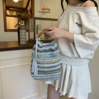 Bolso tejido de arcoíris de estilo bohemio, bolso de mano con borlas, bolso de cubo de verano, bolso de ganchillo tejido dulce para playa, vacaciones - details 8